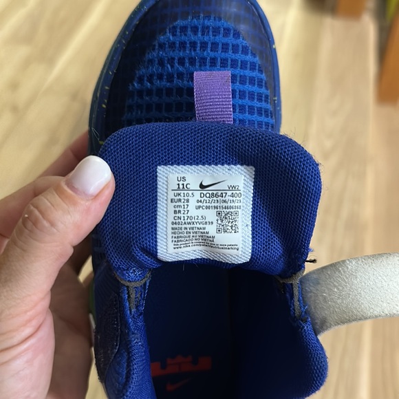 NIKE LEBRON WITNESS VII BASKETBALL SHOES little kids, barely worn - Picture 7 of 7